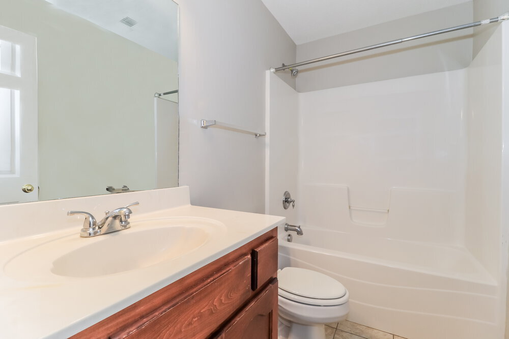 Building Photo - 10316 Cottage Oaks Dr