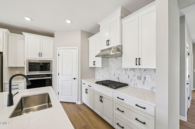 Building Photo - 4209 Wesley Chapel Wy