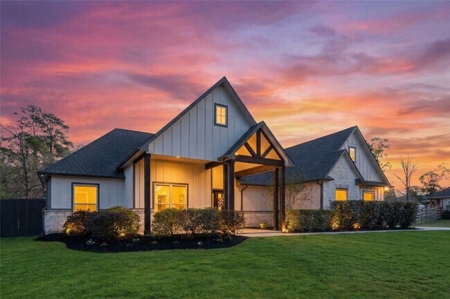Building Photo - 33510 Walnut Crossing