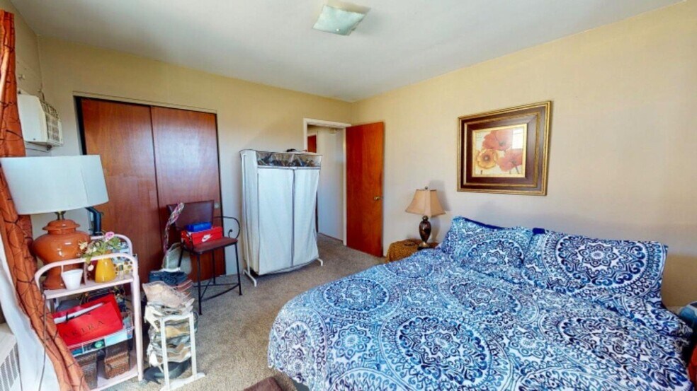 Building Photo - 8543 Cottonwood Dr