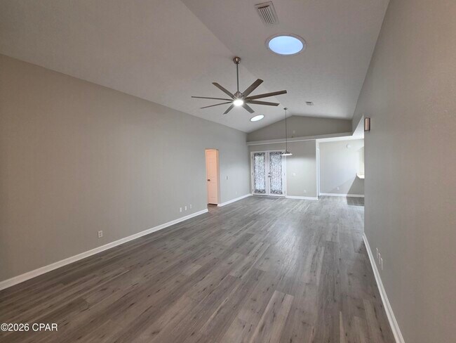 Building Photo - 5810 Sunset Ave