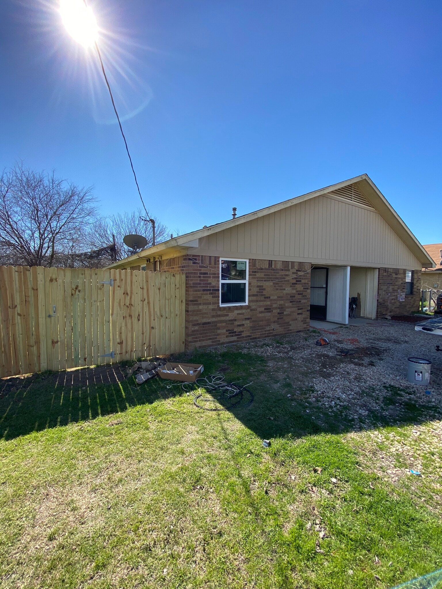 Building Photo - 126 Oak Hill Dr