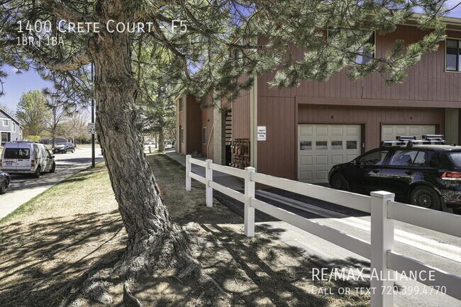 Building Photo - 1400 Crete Ct