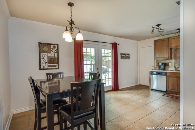 Building Photo - 405 WESTCHESTER-