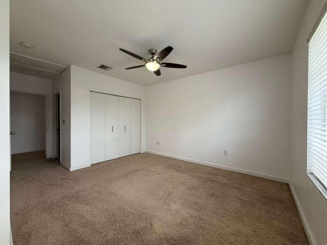 Building Photo - 3563 NW 13th St