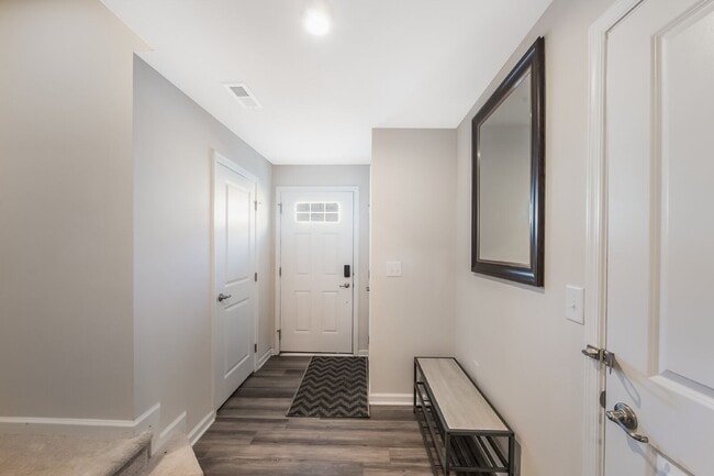 Building Photo - 6616 Pathfinder Wy