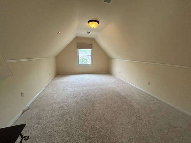 Building Photo - Gated Community on the Island! Bonus Room!...
