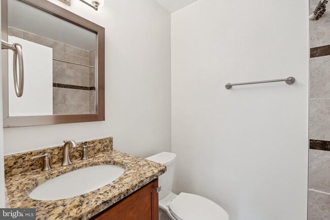 Building Photo - 3881 Persimmon Cir