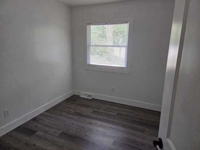 Building Photo - 3384 Clement St