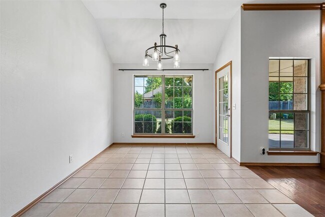 Building Photo - 2725 NW 166th St