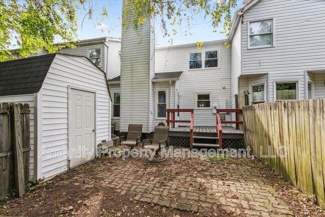 Building Photo - 32 Wainwright Dr