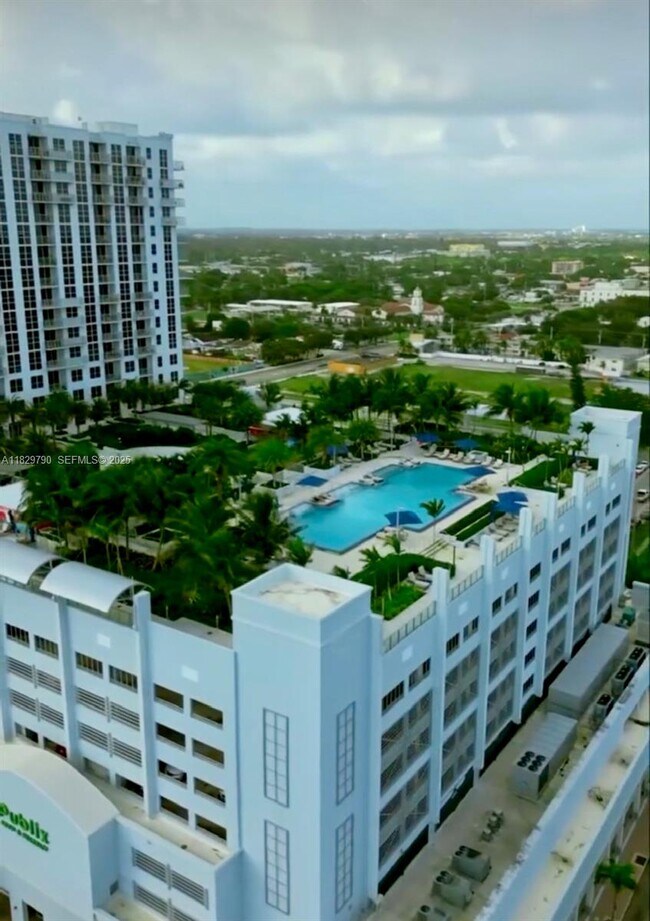 Building Photo - 1776 Polk St