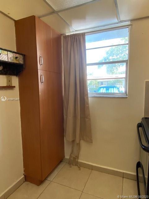 Building Photo - 17255 SW 95th Ave