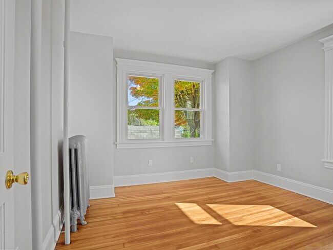 Building Photo - 29 Redfield Rd