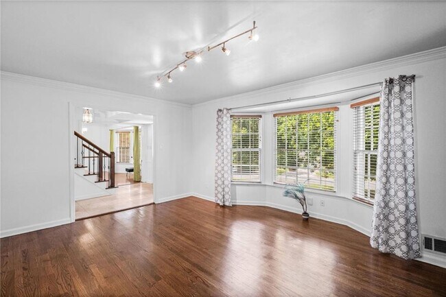 Building Photo - 5291 Manhasset Cove