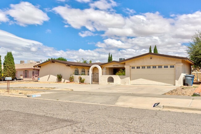 Primary Photo - SPACIOUS EAST EL PASO HOME WITH POOL