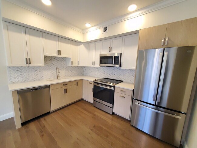 Building Photo - 39 Herrick Rd