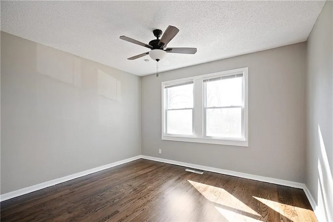 Building Photo - Charming 2-Bedroom/1-Bath Home in the Hear...