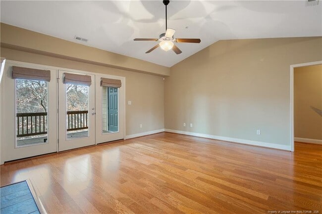 Building Photo - 1611 Bluffside Dr