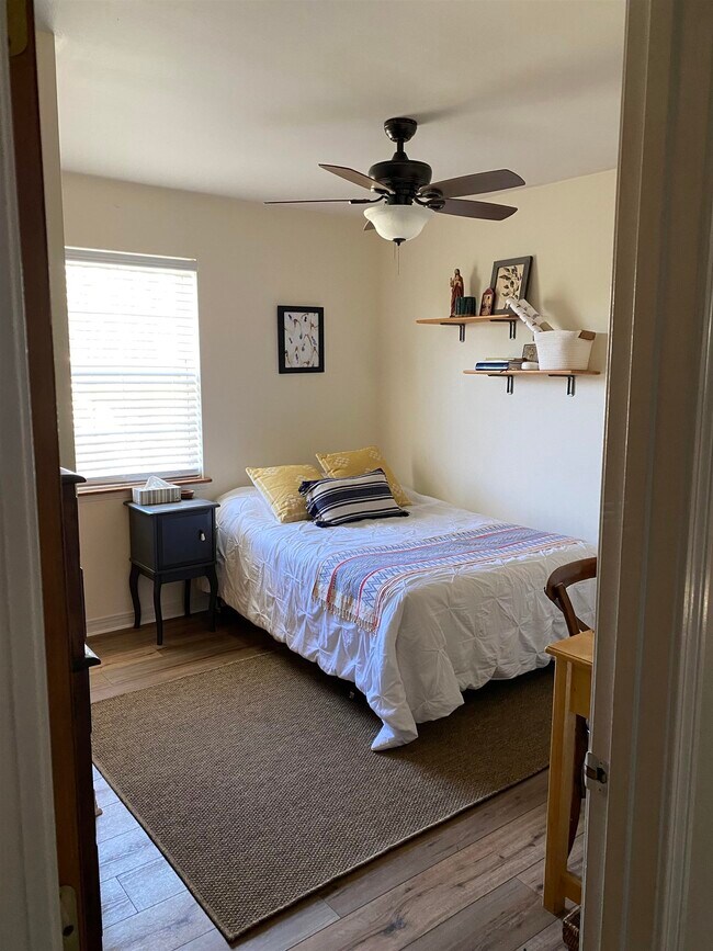 Building Photo - 6549 Madison St