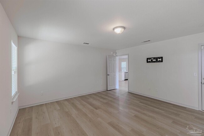 Building Photo - 7 Marine Dr