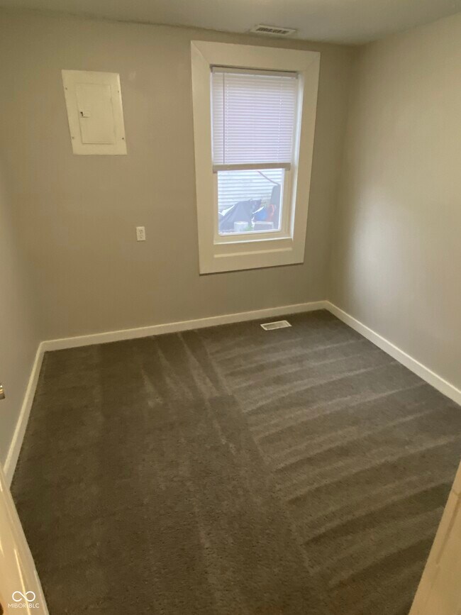 Building Photo - 1820 S M St