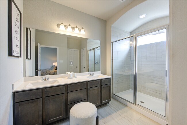 Building Photo - 5439 Rustic Ruby Dr