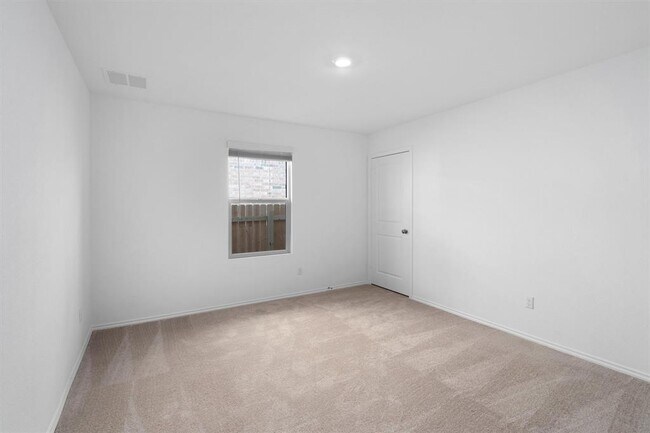 Building Photo - 138 Arbordale St