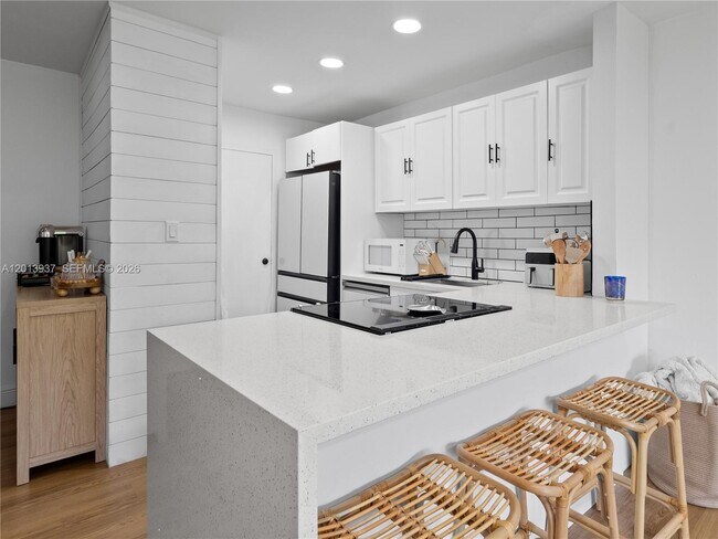 Building Photo - 7487 SW 82nd St