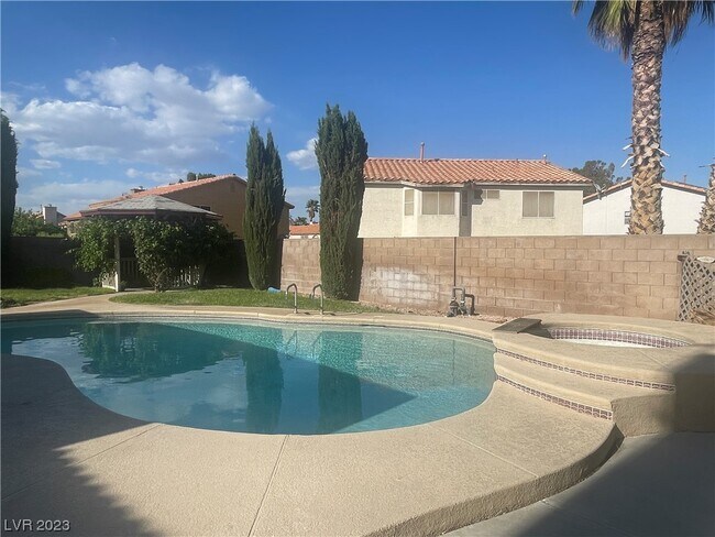 Building Photo - 604 Cody Pass