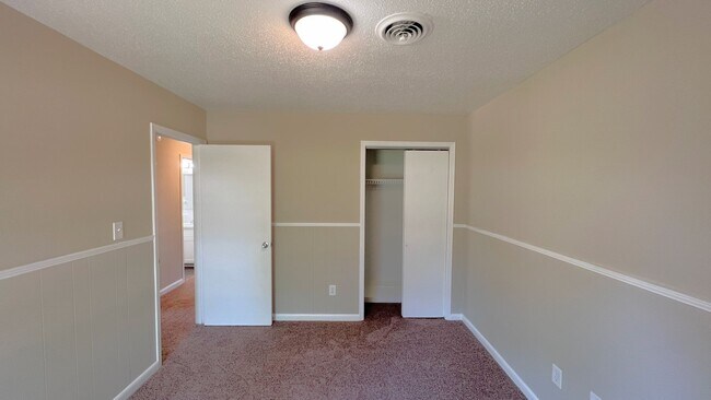 Building Photo - Beautiful 4-bedroom brick home