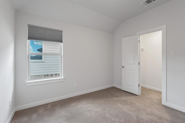 Building Photo - 8215 Prairie Rye Dr