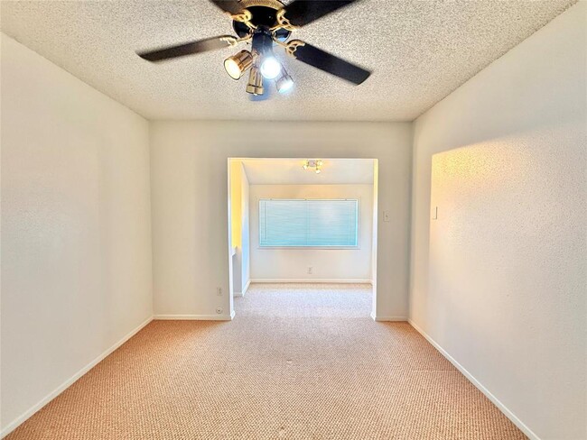 Building Photo - 12706 Villawood Ln
