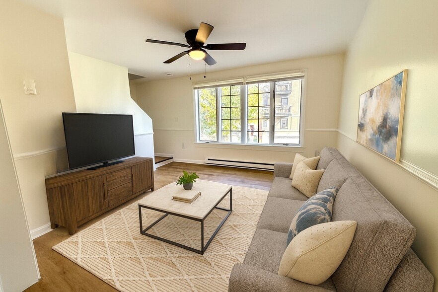 Building Photo - 9 Olga Ave