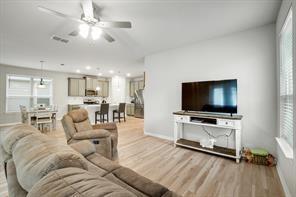 Building Photo - 10013 Adams Ln