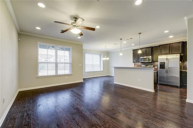 Building Photo - 13400 Briarwick Dr