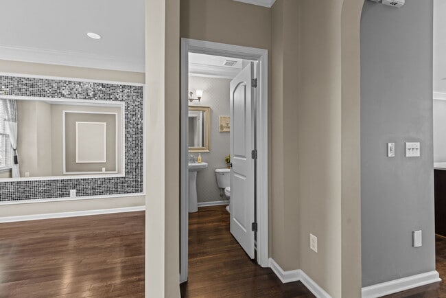 Building Photo - 3019 Valleystone Dr