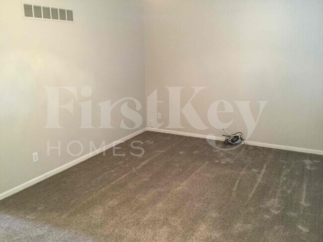 Building Photo - 1405 Andrea Dr