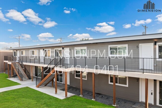 Building Photo - Lincoln Flats