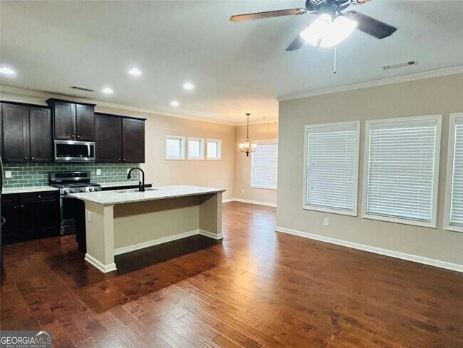 Building Photo - 4518 Hidden Creek Dr