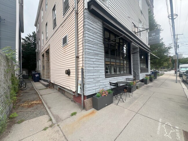 Building Photo - 89 A Second St