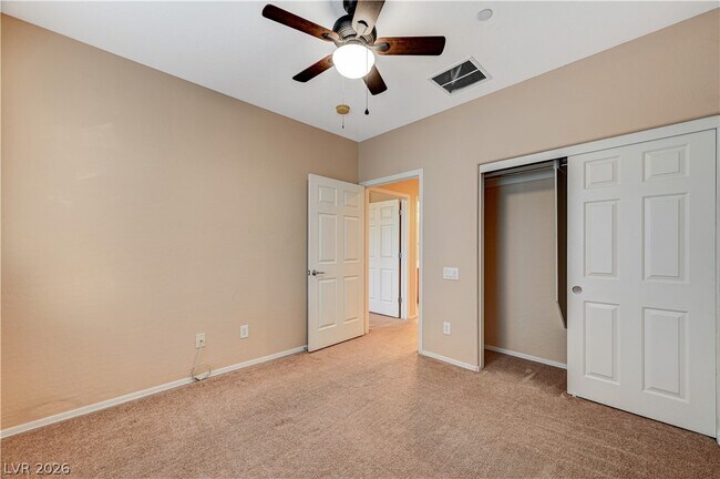 Building Photo - 6868 Sky Pointe Dr