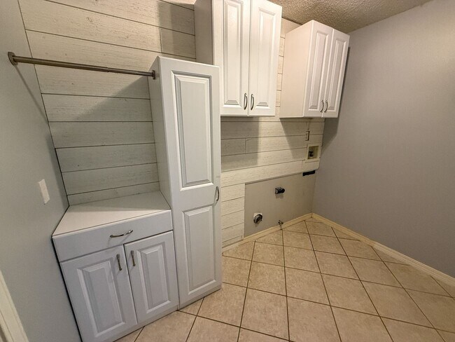Building Photo - 1137 Carla Dr