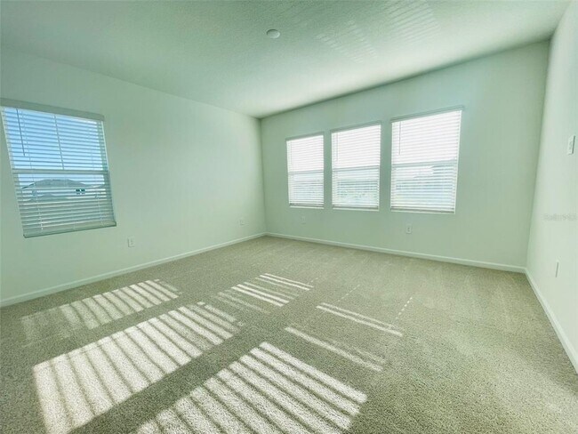 Building Photo - 7333 Ivy Tendril Ave
