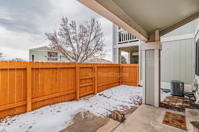 Building Photo - 8756 Chase Dr