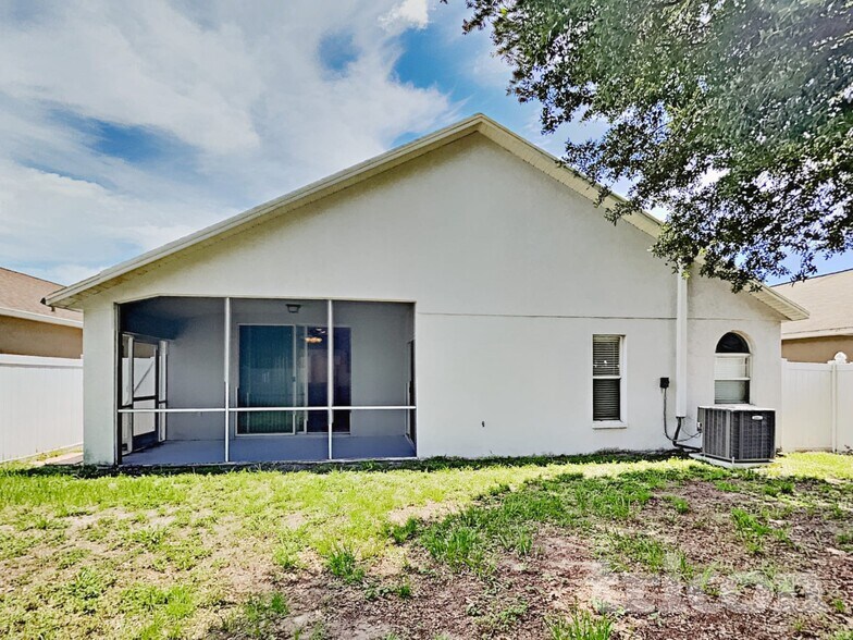 Building Photo - 6926 Waterbrook Ct