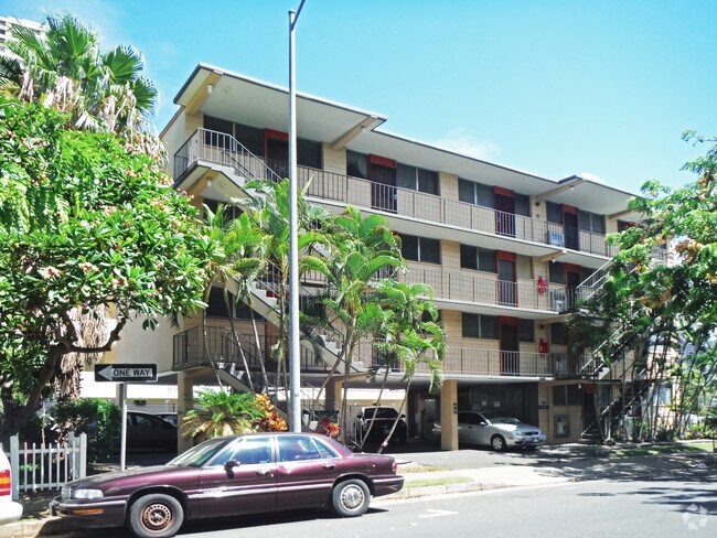 Building Photo - 456 Keoniana St