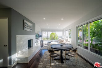 Building Photo - 1438 Davies Dr