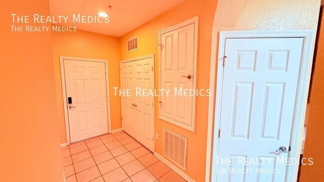 Building Photo - 6265 Contessa Dr