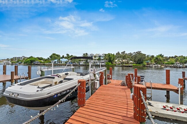 Building Photo - 702 Maritime Way